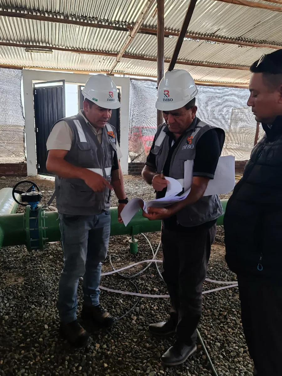 IMBO — Equipo de ingeniería y construcción en proyecto regional